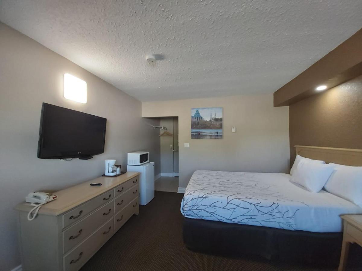 Arnprior Motor Inn Eksteriør bilde