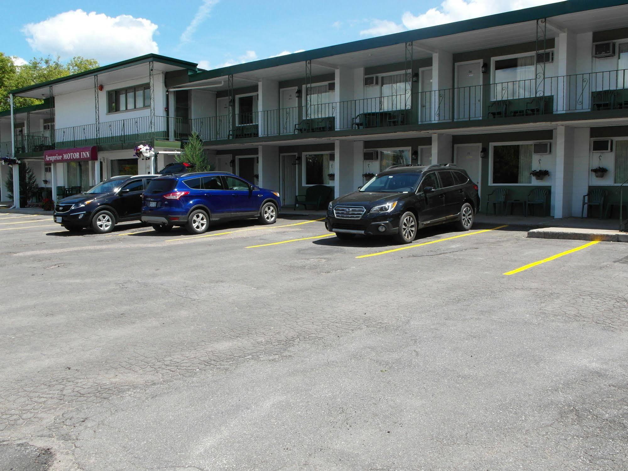 Arnprior Motor Inn Eksteriør bilde